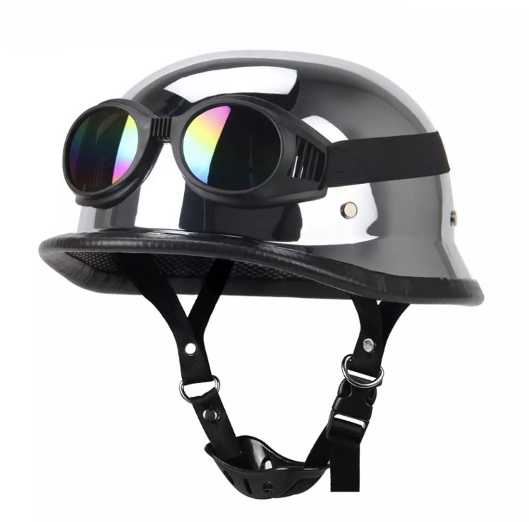 Moto helma německá stříbrná s brýlemi